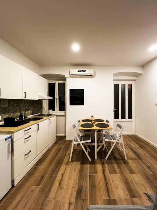 Studio Apartment Joanna Рийека Екстериор снимка